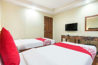 Oyo 406 Royal Parc Inn Suites