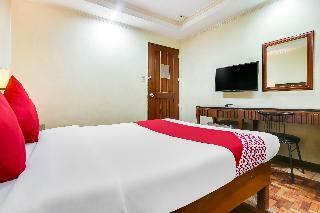 Oyo 406 Royal Parc Inn Suites