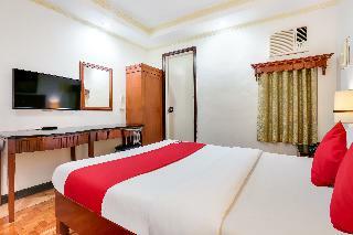 Oyo 406 Royal Parc Inn Suites