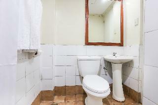 Oyo 406 Royal Parc Inn Suites