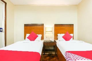 Oyo 406 Royal Parc Inn Suites