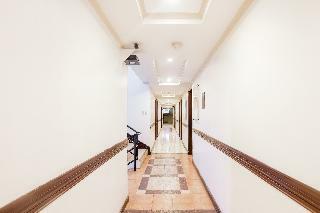 Oyo 406 Royal Parc Inn Suites