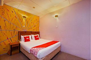 Oyo 44101 Dj Hotel