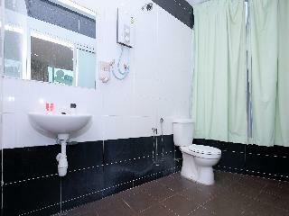 Oyo 89493 Q Hotel