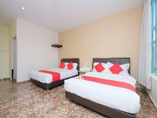 Oyo 89493 Q Hotel