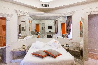 Isa Design Boutique Hotel