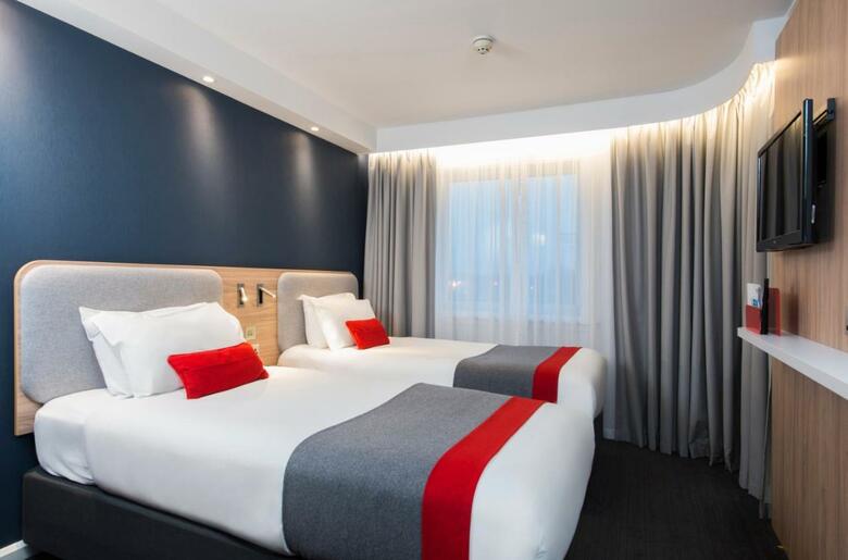 Hotel Express By Holiday Inn Greenwich