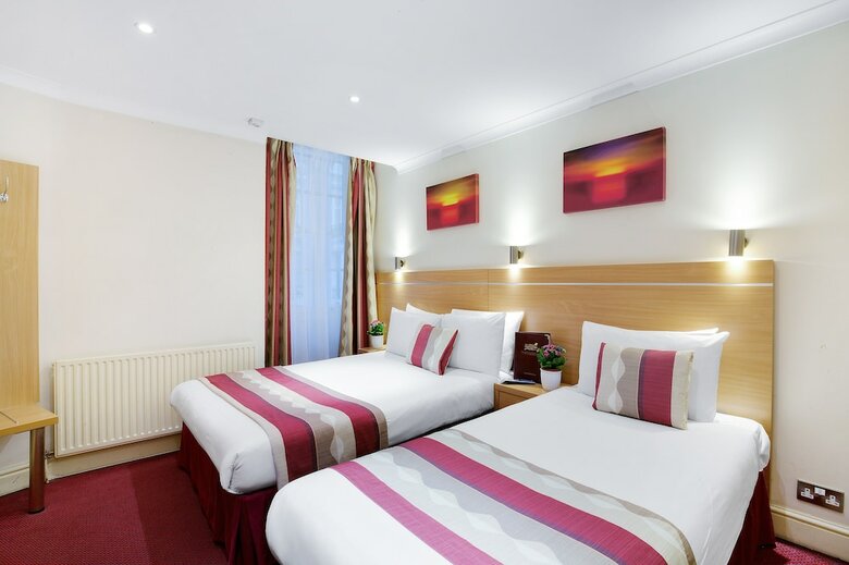 Hotel Queens Park