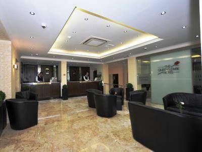 Hotel Queens Park