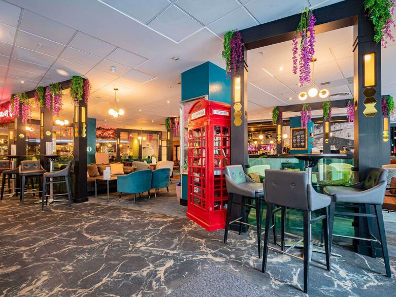 Hotel Novotel London West