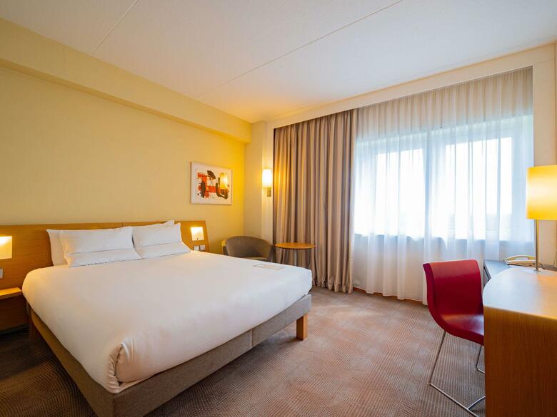 Hotel Novotel London West