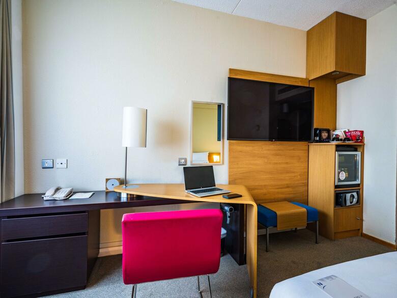 Hotel Novotel London West