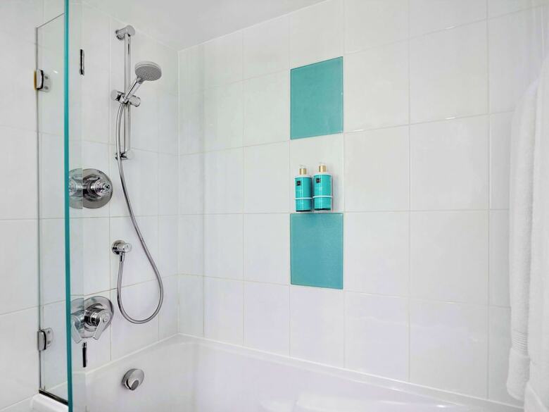 Hotel Novotel London West