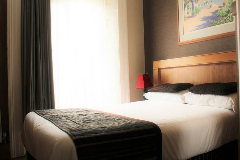 Hotel Huttons