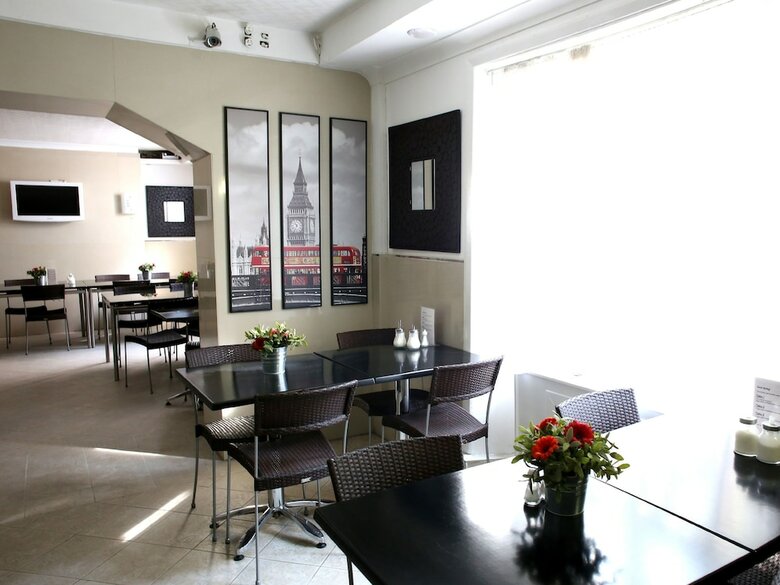 Hotel Huttons