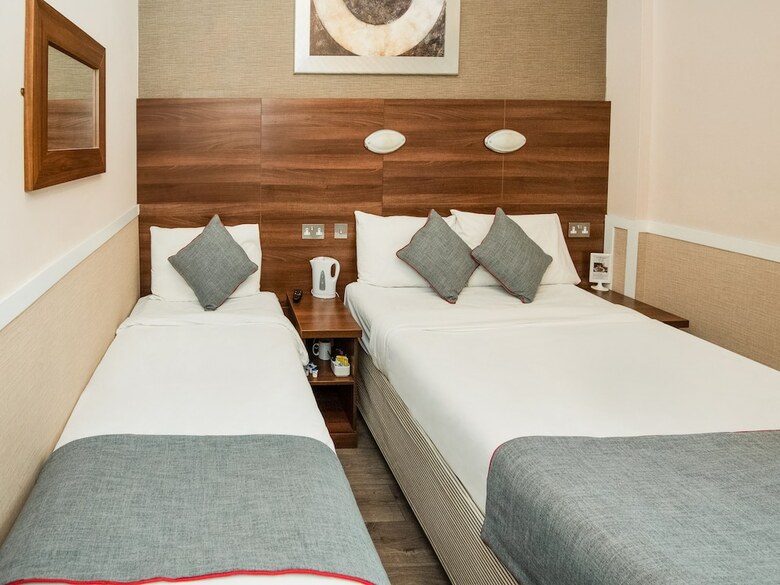 Hotel Huttons