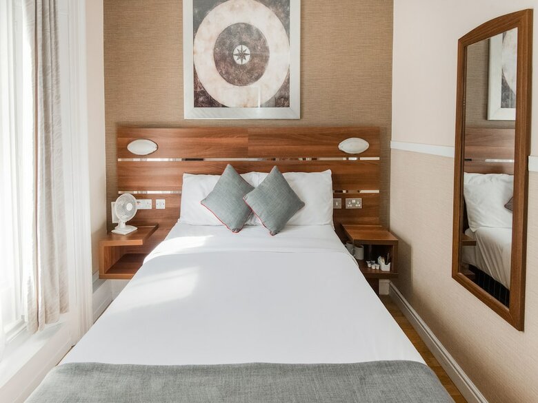 Hotel Huttons