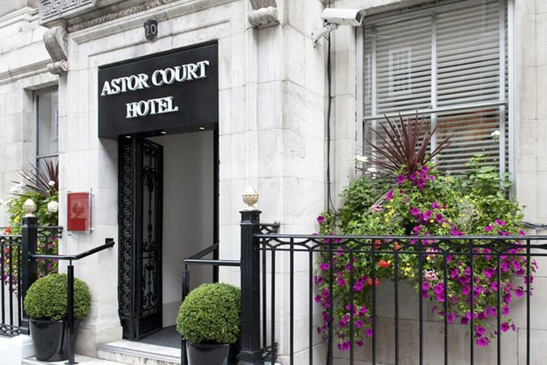 Hotel Astor Court