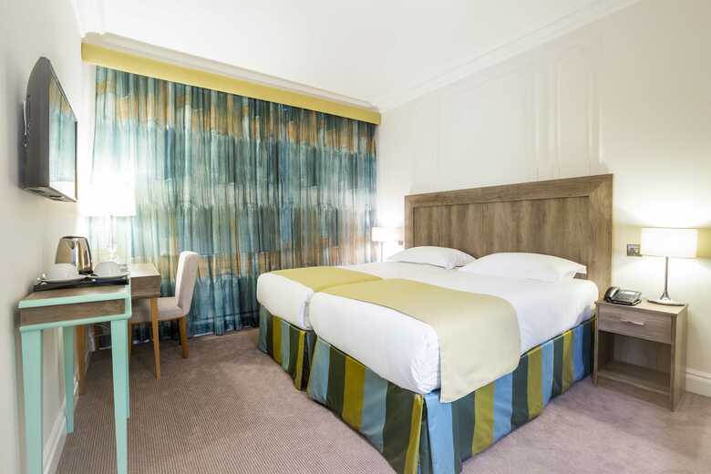 Hotel Astor Court