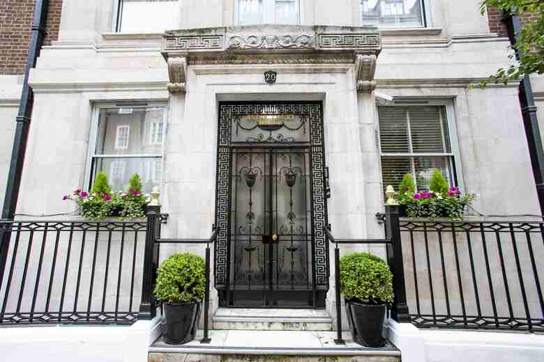 Hotel Astor Court
