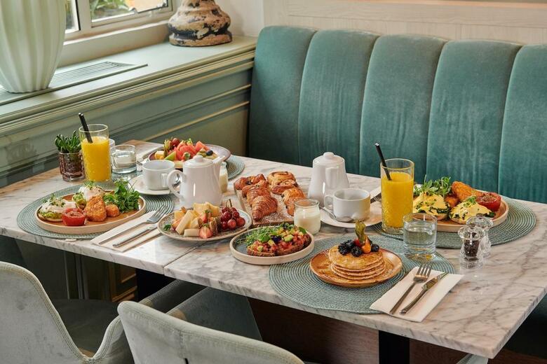 Melia White House Hotel