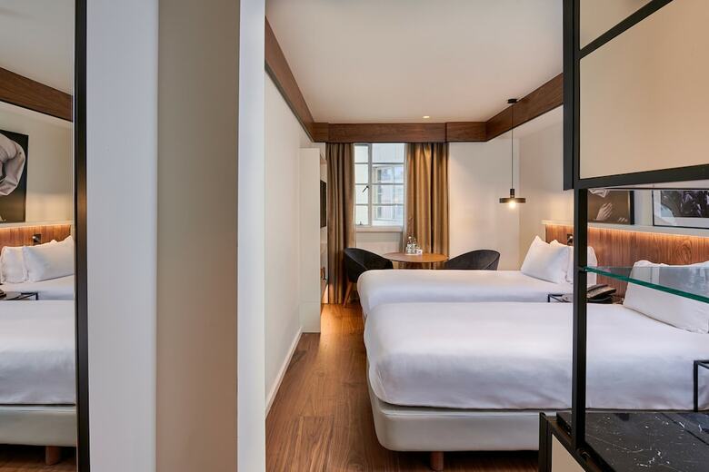 Melia White House Hotel