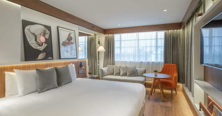 Melia White House Hotel