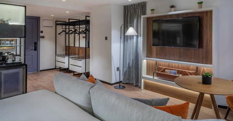 Melia White House Hotel