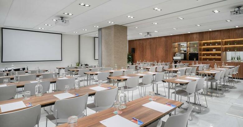 Melia White House Hotel