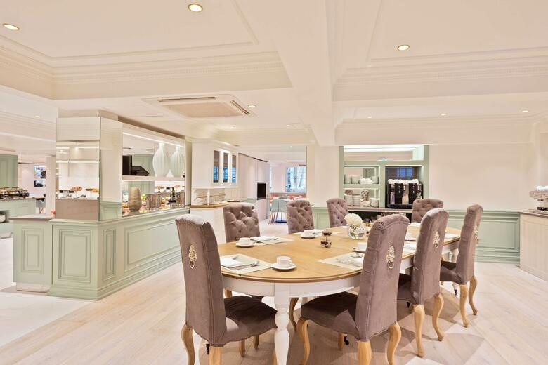Melia White House Hotel