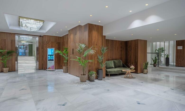 Melia White House Hotel