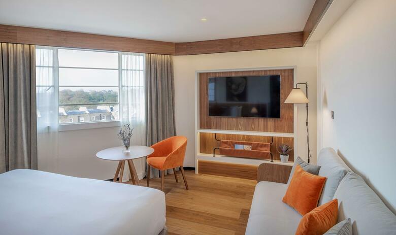 Melia White House Hotel