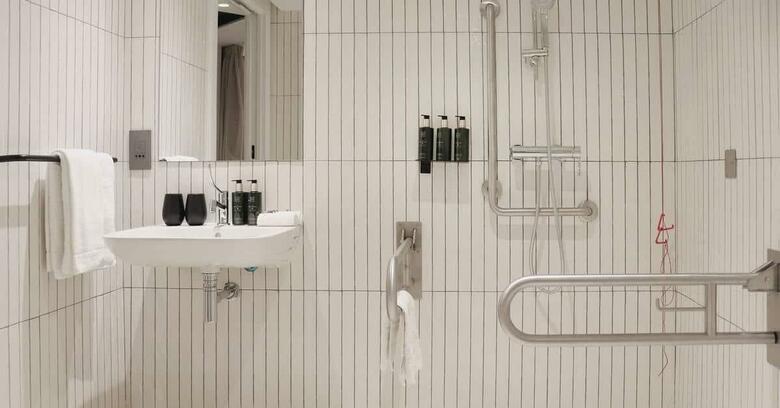 Melia White House Hotel