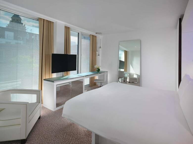 Hotel St Martins Lane