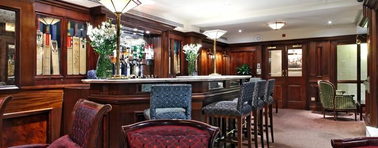 Rochester Hotel By Blue Orchid