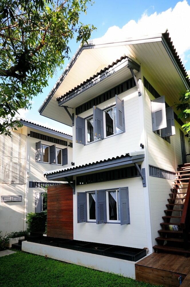 Hotel Baan Noppawong