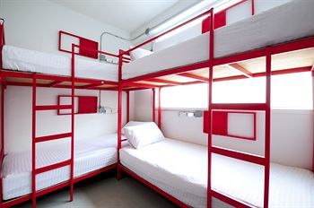 Etzzz Hostel