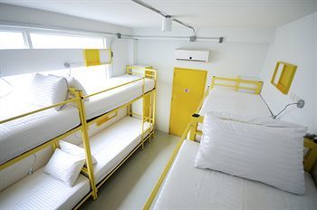 Etzzz Hostel