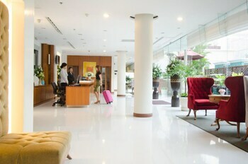 Aparthotel At Ease Saladaeng