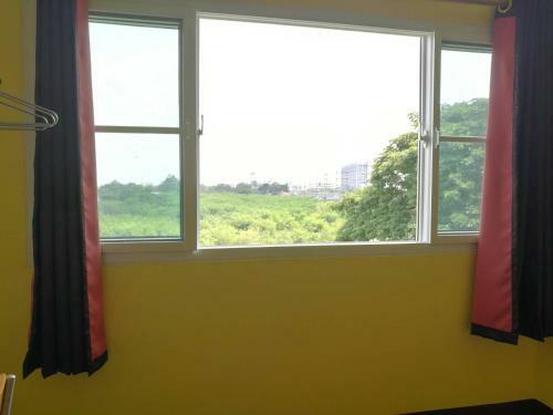 Hostal Apartment Khun Noy