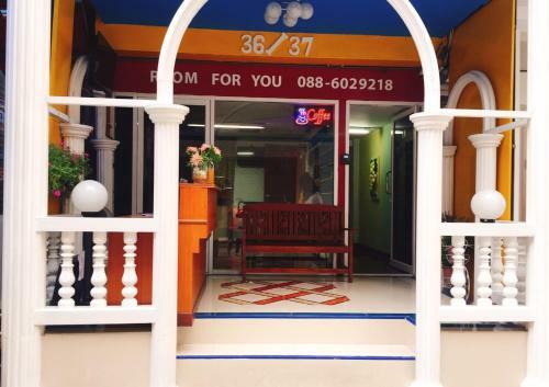 Hostal Apartment Khun Noy