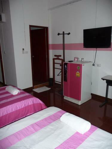 Hostal Apartment Khun Noy