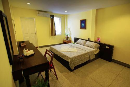 Sri Krungthep Hotel