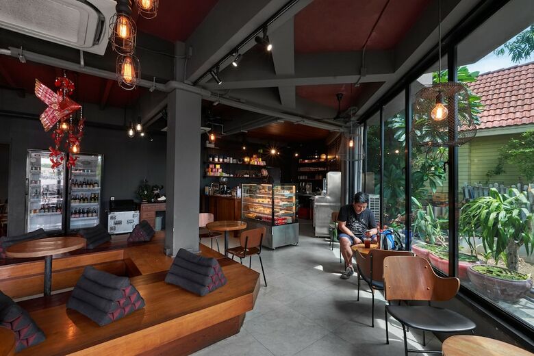 Hotel Baan Wanglang Riverside, Bangkok