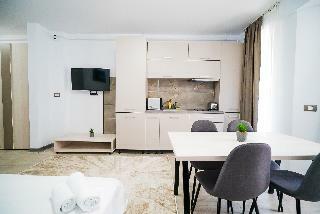 Aparthotel Alezzi Beach Resort