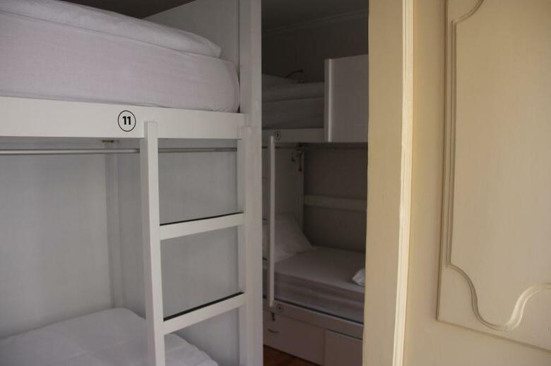 Albergue Wot New Lisbon