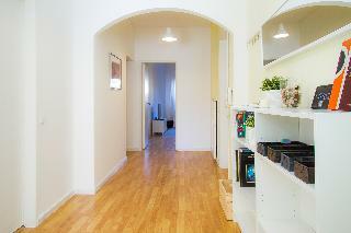Downtown Delight Apartments