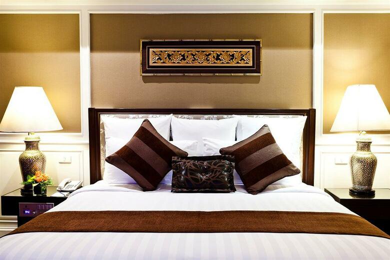 Hotel Royal Princess Larn Luang