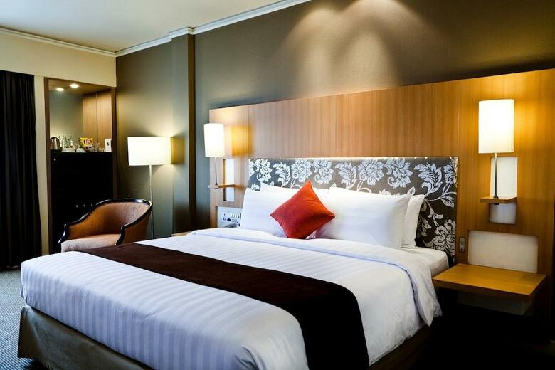 Hotel Royal Princess Larn Luang