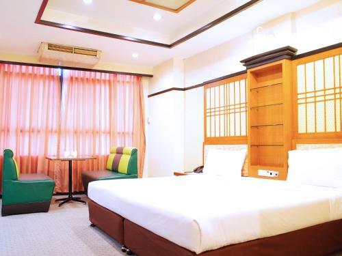 Bavana Hotel